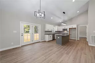 410 Potters Landing, Denton, NC 27239 - Photo 16