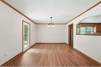 503 E Orange Street, Mebane, NC 27302 - Photo 8