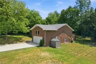 503 E Orange St, Mebane, NC 27302 - Photo 36