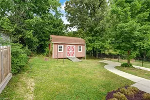 122 Northridge St, Greensboro, NC 27403 - Photo 16