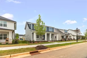 1640 Cross Vlg Ave, Kernersville, NC 27284 - Photo 4