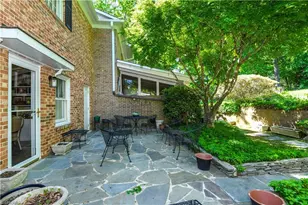 1 Fountain Manor Dr, Greensboro, NC 27405 - Photo 26