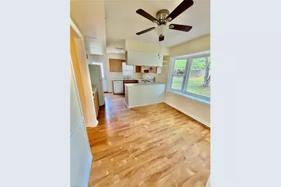 736 Huntington Court, Burlington, NC 27215 - Photo 8