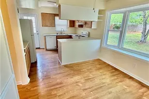 736 Huntington Ct, Burlington, NC 27215 - Photo 8