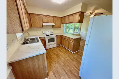 736 Huntington Court, Burlington, NC 27215 - Photo 10