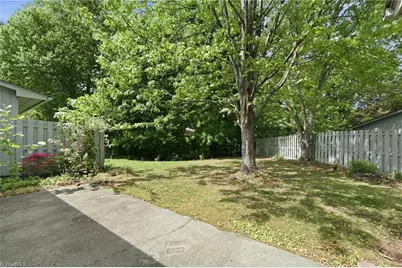 2609 Spring Bridge Circle, Greensboro, NC 27410 - Photo 26