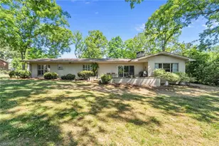 2220 Lakeview Terrace, Burlington, NC 27215 - Photo 6