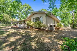 2220 Lakeview Terrace, Burlington, NC 27215 - Photo 40