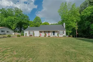 3845 Ranchwood Dr, Clemmons, NC 27012 - Photo 4
