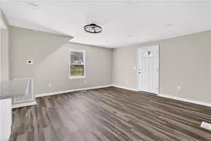 824 Sunset St, Reidsville, NC 27320 - Photo 6