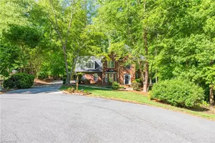 1819 Wild Fern Dr, Oak Ridge, NC 27310 - Photo 4