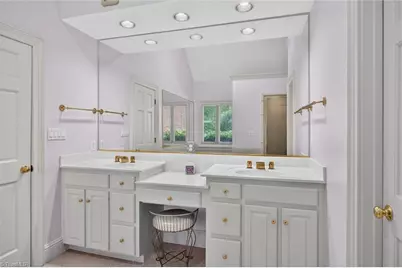 3007 County Clare Road, Greensboro, NC 27407 - Photo 26