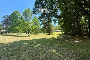 2109 Kivett Dr, Greensboro, NC 27406 - Photo 6