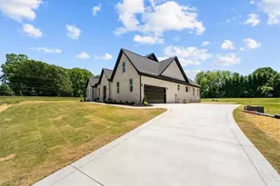 101 Maxmillian Dr, Greensboro, NC 27406 - Photo 48