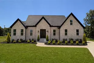 101 Maxmillian Dr, Greensboro, NC 27406 - Photo 1