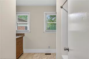828 Holt Ave, Greensboro, NC 27405 - Photo 18