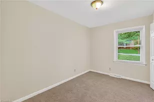 828 Holt Ave, Greensboro, NC 27405 - Photo 22