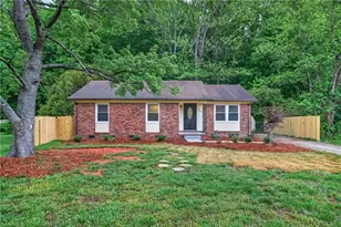 828 Holt Ave, Greensboro, NC 27405 - Photo 4