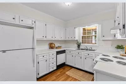 3212 Regents Park Lane #C, Greensboro, NC 27455 - Photo 10