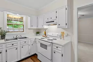 3212 Regents Park Ln, Greensboro, NC 27455 - Photo 12