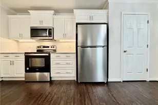 5136 Old Plantation Cir, Winston-Salem, NC 27104 - Photo 2