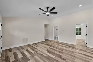 2945 Little Creek Dr, Thomasville, NC 27360 - Photo 6