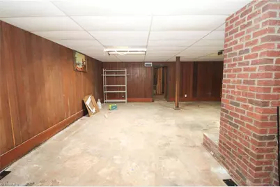 8012 Tam Oshanter Drive, Greensboro, NC 27409 - Photo 24