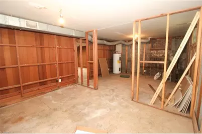 8012 Tam Oshanter Drive, Greensboro, NC 27409 - Photo 26
