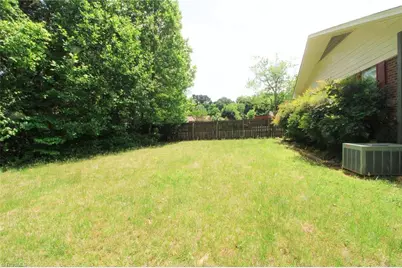 8012 Tam Oshanter Drive, Greensboro, NC 27409 - Photo 34