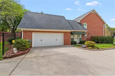 1718 Farnsworth Court, High Point, NC 27262 - Photo 32