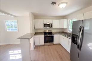 801 Daleview Ct, Greensboro, NC 27406 - Photo 4