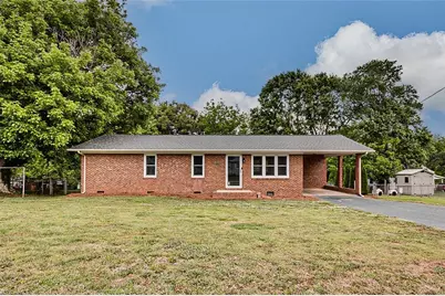 207 E Academy Street, Randleman, NC 27317 - Photo 1