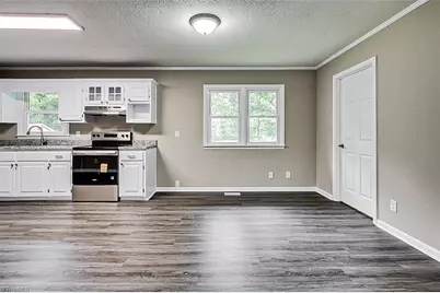 207 E Academy Street, Randleman, NC 27317 - Photo 10