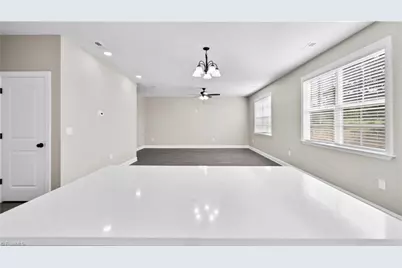 135 Glasmere Court, Winston-Salem, NC 27101 - Photo 18