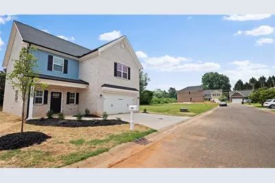135 Glasmere Court, Winston-Salem, NC 27101 - Photo 6