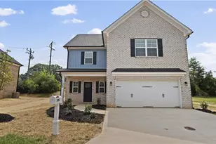 135 Glasmere Ct, Winston-Salem, NC 27101 - Photo 2