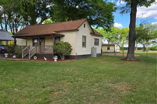 502 Cascade Ave, Eden, NC 27288 - Photo 2