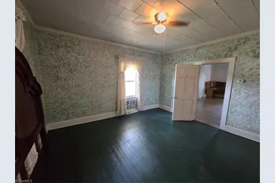 502 Cascade Avenue, Eden, NC 27288 - Photo 10