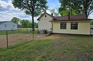 502 Cascade Ave, Eden, NC 27288 - Photo 16