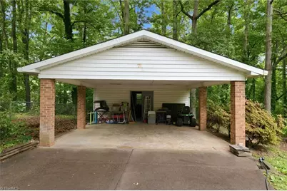 2004 Kello Drive, Greensboro, NC 27455 - Photo 28