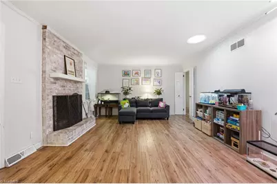 2004 Kello Drive, Greensboro, NC 27455 - Photo 14