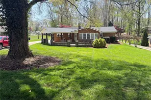 131 Taft St, Eden, NC 27288 - Photo 4