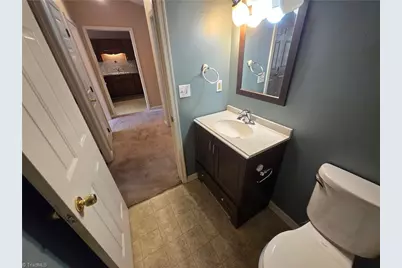 15 Collwood Court, Greensboro, NC 27409 - Photo 12