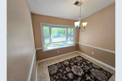 15 Collwood Court, Greensboro, NC 27409 - Photo 8