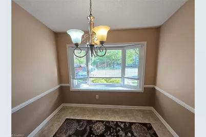 15 Collwood Court, Greensboro, NC 27409 - Photo 8
