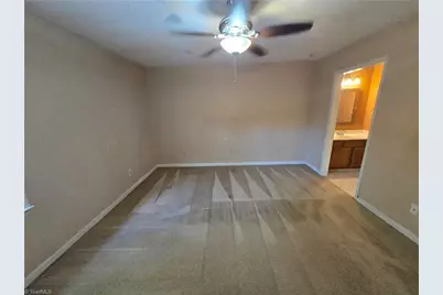 15 Collwood Court, Greensboro, NC 27409 - Photo 22