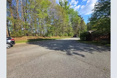 15 Collwood Court, Greensboro, NC 27409 - Photo 44