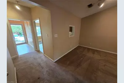 15 Collwood Court, Greensboro, NC 27409 - Photo 32