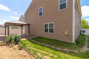 3701 Village Springs Dr, High Point, NC 27265 - Photo 40
