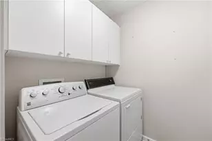 2204 Sweetbay Cir, Burlington, NC 27215 - Photo 14